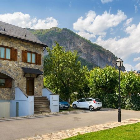 Alojamiento Escarrilla Pirineos Exterior foto